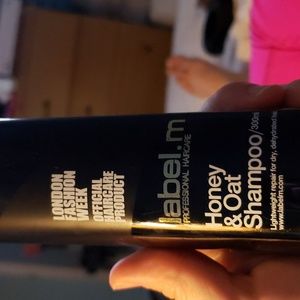 Mascolo label.m Professional Haircare Honey & Oat Shampoo